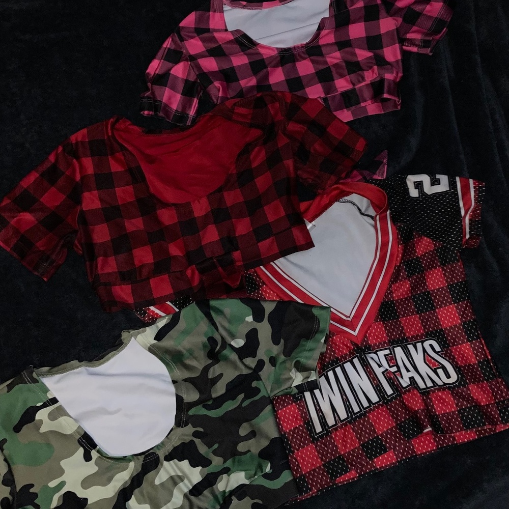 Twin peak uniform crop top